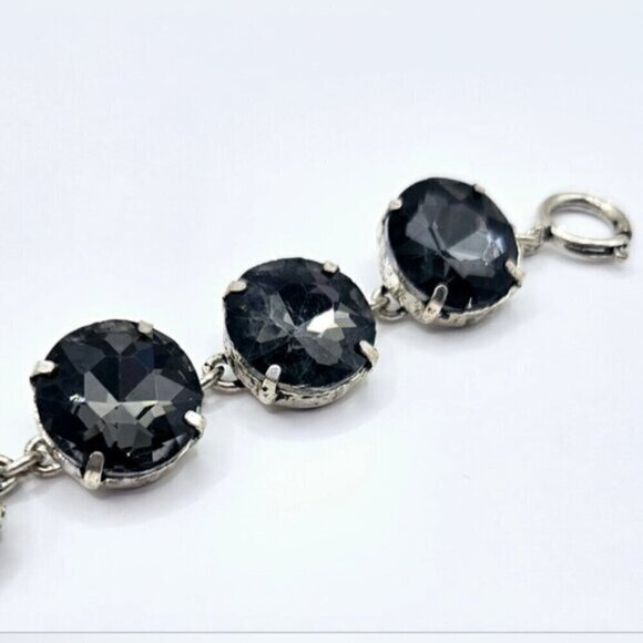 Grey Glass Crystal Button Dot Silvertone Bracelet. - Picture 3 of 7
